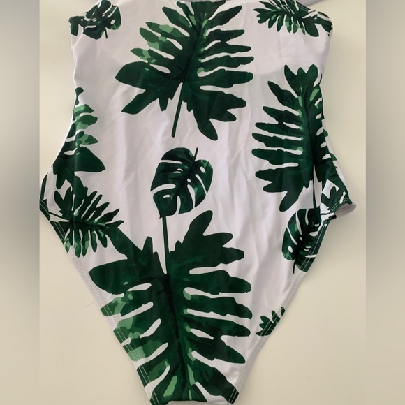 White Strapless Ruffled Bathing Suit Tempt Me Green Floral Women’s size Large - Picture 5 of 13